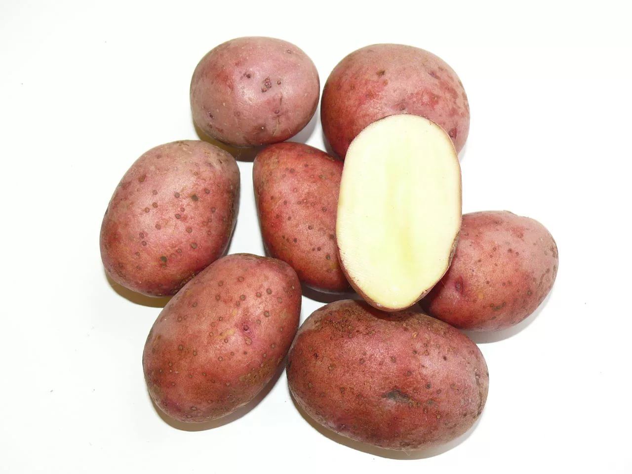 Картофель Любава (1кг)