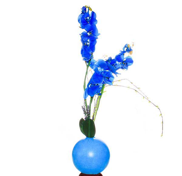 Искусственные Орхидеи 2 ветки в круглой вазе h-60см светодиодные синий 1048-3BR